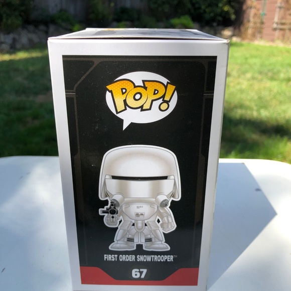 VAULTED: Funko Pop! First Order Snowtrooper #67 - Picture 4 of 4
